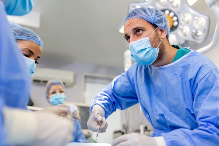 precio de cirugía abdominal de urgencia en Guadalajara